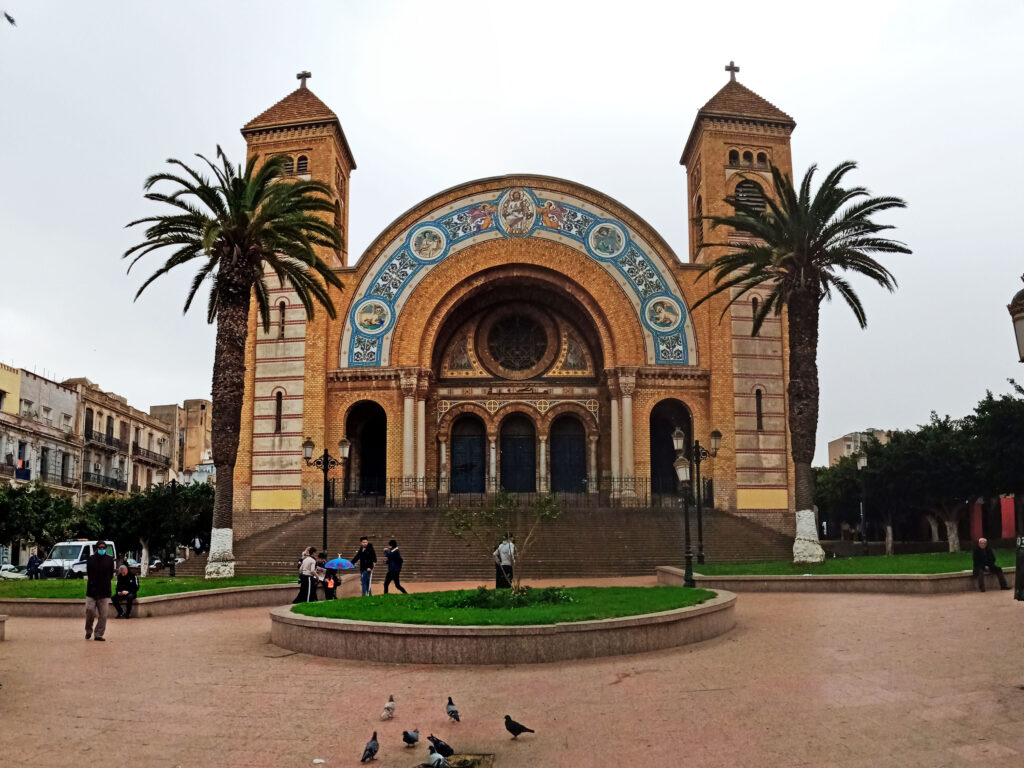 La_cathédrale_d'Oran_كاتدرائية_وهران_(51937062009)